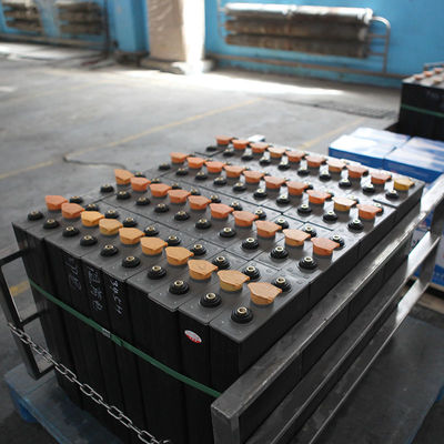 Batteria al piombo della trazione 2v 300ah 400ah 500ah 600ah 700ah Batterie della fabbrica della trazione del carrello elevatore